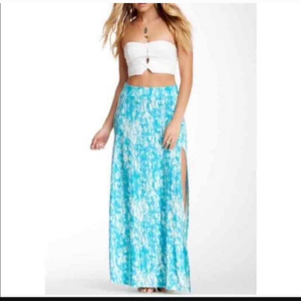 Tart Woman's Snake Print Aqua Maxi Skirt Size L Coastal Chic Vacation
